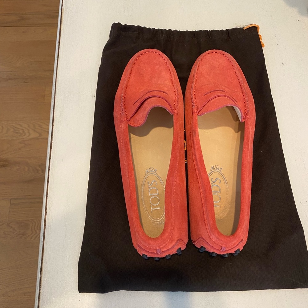 Tod’s driving shoes, size 39